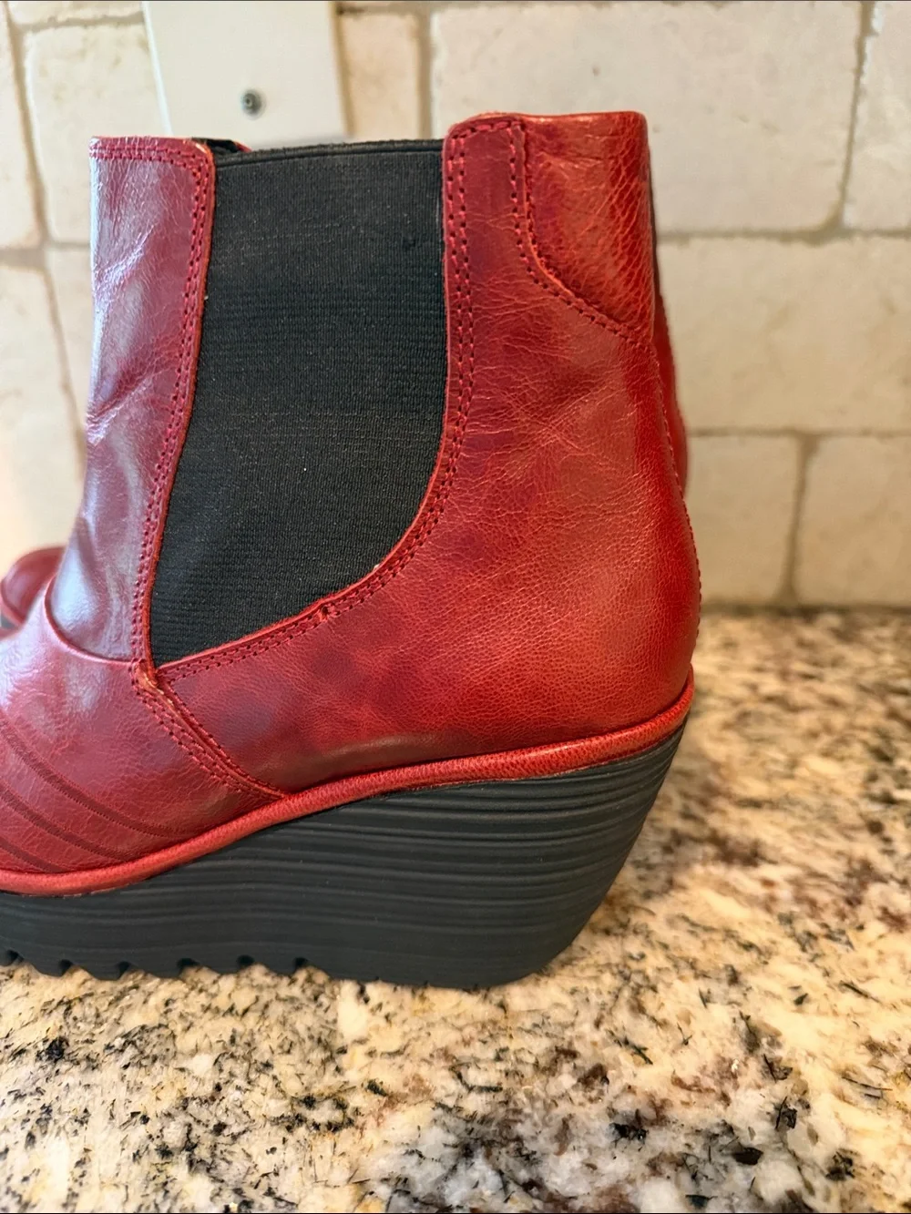 Fly London Yave leather Wedge Chelsea Boot size 36